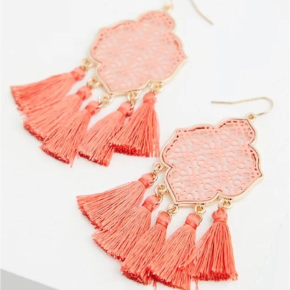โจSOLDโจ ๐ Peach Filigree Tassel Statement Earrings NWT - Picture 2 of 2